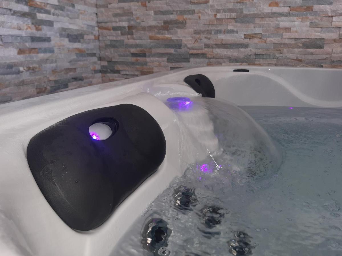 Adorelys Sejour Bien Etre - Spa Et Massage Saint-Cassien  Exterior foto